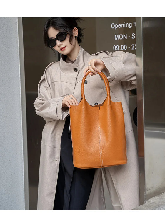 Genuine Leather Commuter Tote Bag Simple Ladies Soft Cowhide Tote Shoulder Handbag Large Capacity Women Bucket Bag 2025 New