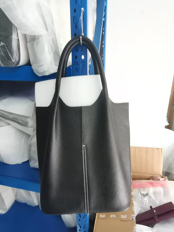 Genuine Leather Commuter Tote Bag Simple Ladies Soft Cowhide Tote Shoulder Handbag Large Capacity Women Bucket Bag 2025 New